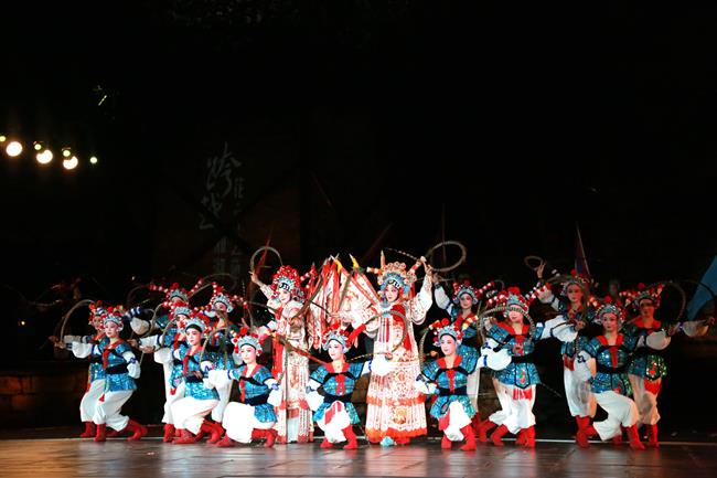 2019��3��12�գ����㽭ˇ�g(sh��)�I(y��)�W(xu��)Ժ���㽭С�ٻ�Խ���F������������ζȼم^(q��)��ί��(li��n)�����k�ġ��硤Խ��� �����_ˇԷ�������ں�ɽˮ�n����С�ٻ�����У�F����������l(f��)������Խ�����¹�Ӣ�쎛��.jpg